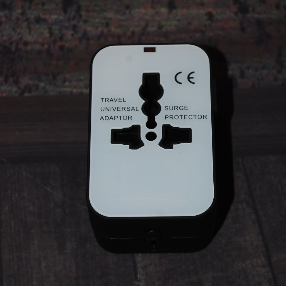Universal Travel adapter plug with usb port
